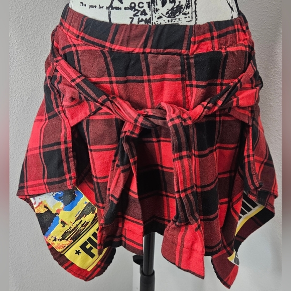 Plaid Graphic Skort - Picture 1 of 7
